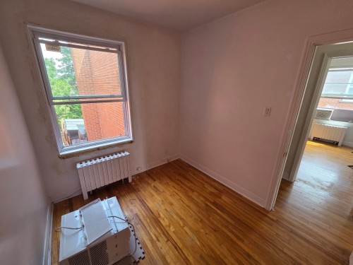 Chambre à coucher - 1317 Rue Champigny, Montréal (Saint-Laurent), QC - Indoor Photo Showing Other Room