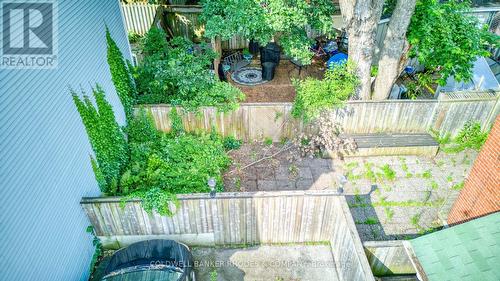 Arial shot of the backyard space - 300 St Andrew Street, Ottawa, ON - Outdoor