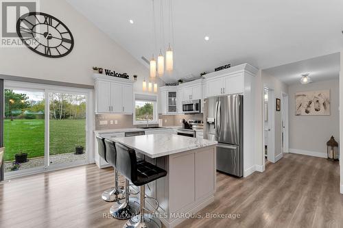 9517 County Road 42 Road, Rideau Lakes, ON - Indoor Photo Showing Kitchen With Upgraded Kitchen