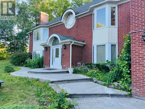 12 Keily Crescent E, Caledon, ON - Outdoor