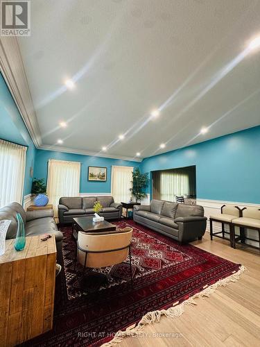 12 Keily Crescent E, Caledon, ON - Indoor