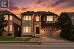 156 MARIA ANTONIA ROAD Vaughan, ON L4H 2S8