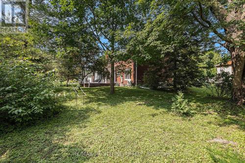 12 Glenview Crescent, Perth, ON - Outdoor