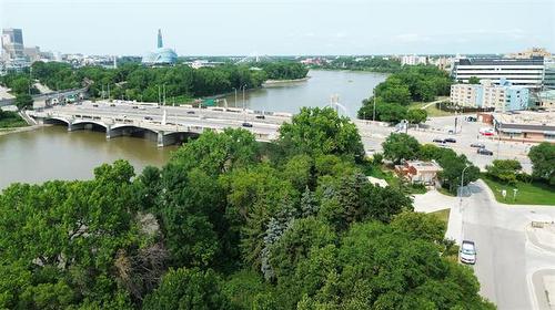 303-23 Lyndale Dr, Winnipeg, MB - Outdoor With Body Of Water With View