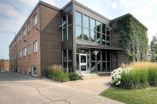 303-23 Lyndale Dr, Winnipeg, MB - Outdoor