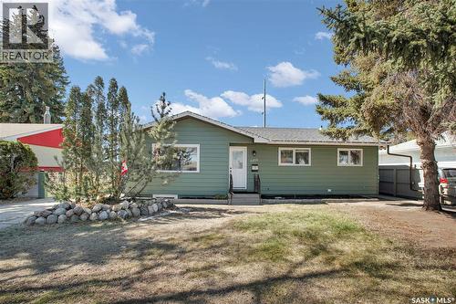 2406 Preston AVENUE S  Saskatoon, SK S7J 2G4
