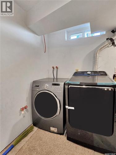 2406 Preston Avenue S, Saskatoon, SK - Indoor Photo Showing Laundry Room