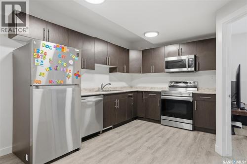 171 Thakur Street, Saskatoon, SK - Indoor Photo Showing Kitchen