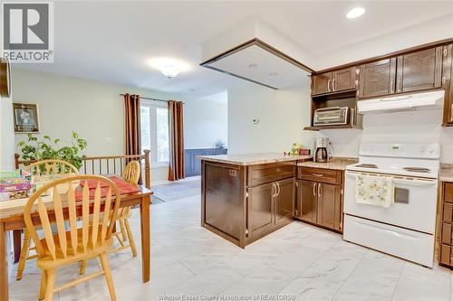 503 Regent, St. Clair Beach, ON - Indoor Photo Showing Kitchen