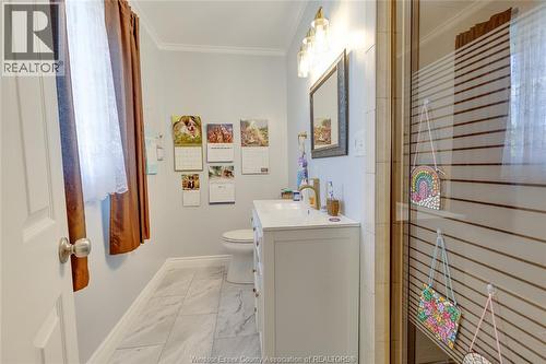 503 Regent, St. Clair Beach, ON - Indoor Photo Showing Bathroom