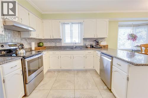 503 Regent, St. Clair Beach, ON - Indoor Photo Showing Kitchen