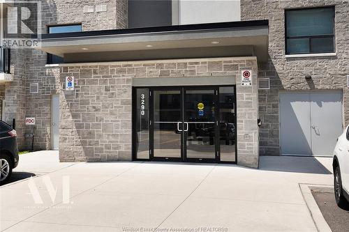 3290 Stella Crescent, Windsor, ON - Outdoor