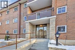 67 BRECKENRIDGE Drive Unit# 202  Kitchener, ON N2B 3R8