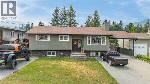 77 Walnut Avenue  Fruitvale, BC V0G 1L0