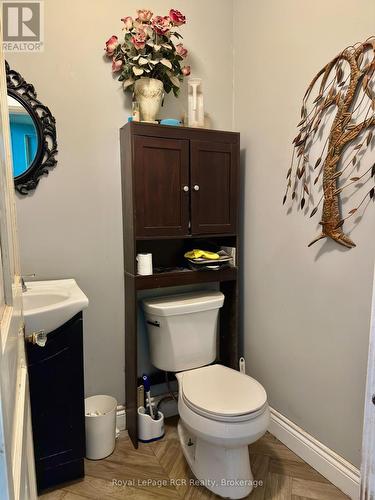 388 Durham Road E, West Grey, ON - Indoor Photo Showing Bathroom