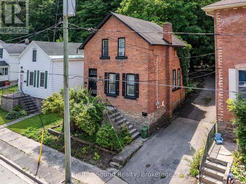 790 3RD AVE A AVENUE W  Owen Sound, ON N4K 4P3