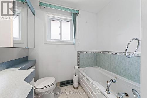 529 Anthony Street, Cornwall, ON - Indoor Photo Showing Bathroom