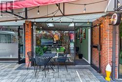 105 - 2323 BLOOR STREET W Toronto, ON M6S 4W1