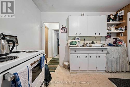 4 Crestview Road, King, ON - Indoor Photo Showing Kitchen