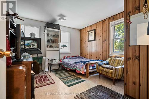 4 Crestview Road, King, ON - Indoor Photo Showing Bedroom
