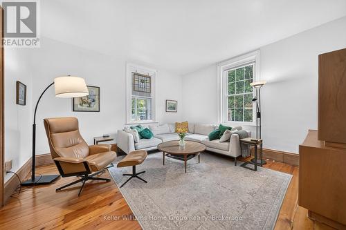 22 Sophia Street, Centre Wellington (Elora/Salem), ON - Indoor Photo Showing Living Room