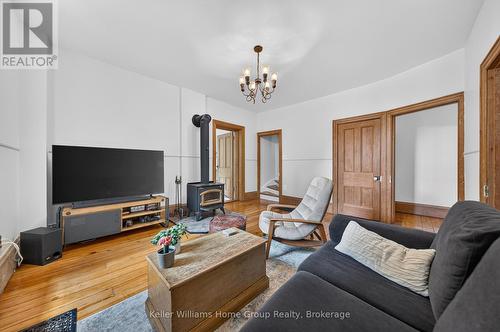 22 Sophia Street, Centre Wellington (Elora/Salem), ON - Indoor Photo Showing Living Room With Fireplace