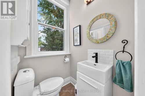 22 Sophia Street, Centre Wellington (Elora/Salem), ON - Indoor Photo Showing Bathroom