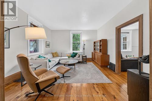 22 Sophia Street, Centre Wellington (Elora/Salem), ON - Indoor Photo Showing Living Room