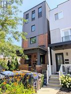 5 - 189 SHERIDAN AVENUE Toronto, ON M6H 3M5