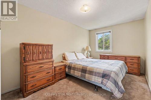 Bedroom 2 - 41 Aldgate Crescent, Ottawa, ON - Indoor Photo Showing Bedroom