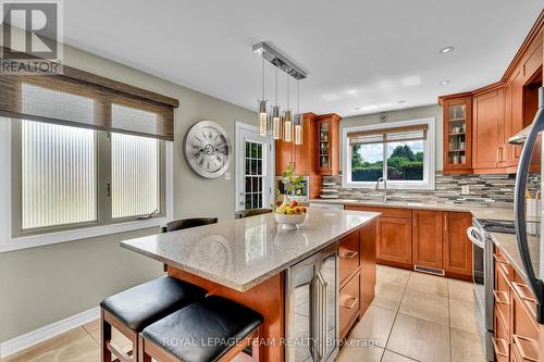 2250 Urbandale Drive, Ottawa, ON - Indoor Photo Showing Kitchen With Double Sink With Upgraded Kitchen