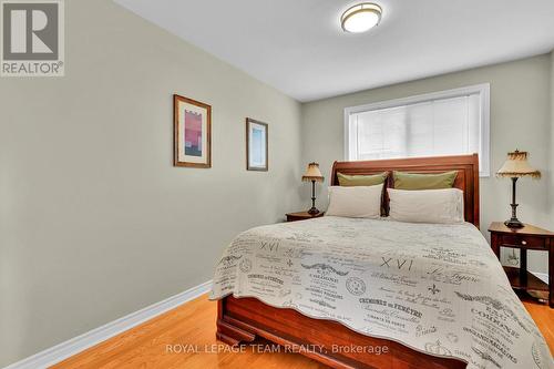 2250 Urbandale Drive, Ottawa, ON - Indoor Photo Showing Bedroom