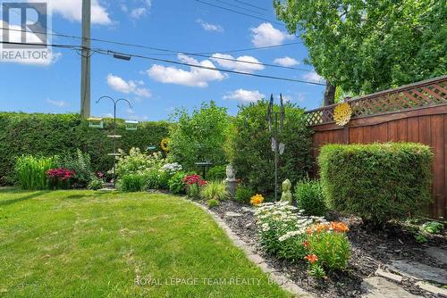 2250 Urbandale Drive, Ottawa, ON - Outdoor