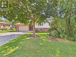 762 BRADFORD STREET Saugeen Shores, ON N0H 2C4
