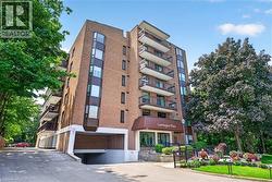 966 QUEENSTON Road Unit# 203  Stoney Creek, ON L8G 1B7