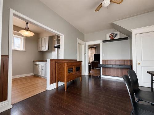 374 Des Meurons Street, Winnipeg, MB - Indoor