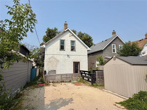 374 Des Meurons Street, Winnipeg, MB - Outdoor