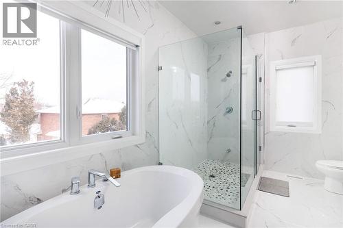 175 Burloak Drive W, Oakville, ON - Indoor Photo Showing Bathroom
