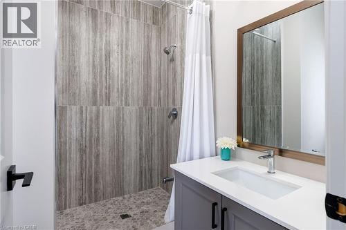 175 Burloak Drive W, Oakville, ON - Indoor Photo Showing Bathroom