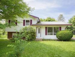 49 MacDonald Avenue Montague, PE C0A 1R0
