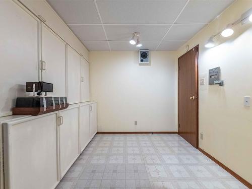 283 Carl Avenue E, Thunder Bay, ON - Indoor Photo Showing Other Room