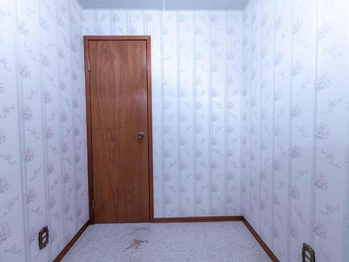 283 Carl Avenue E, Thunder Bay, ON - Indoor Photo Showing Bathroom