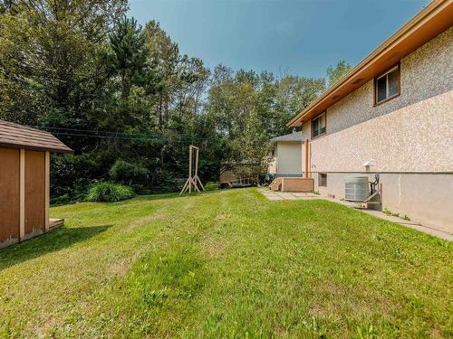 283 Carl Avenue E, Thunder Bay, ON - Outdoor