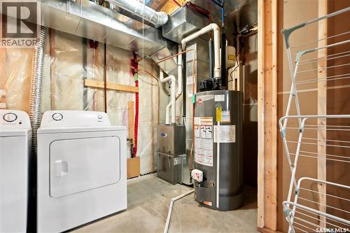 618 Deer Court, Warman, SK - Indoor Photo Showing Laundry Room