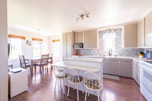 Cuisine - 241 Ch. Des Belles-Amours, L'Islet, QC - Indoor Photo Showing Kitchen