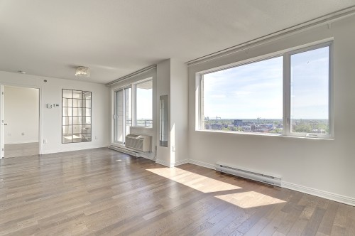 Living Room - 2009-650 Rue Jean-D'Estrées, Montréal (Ville-Marie), QC - Indoor Photo Showing Other Room