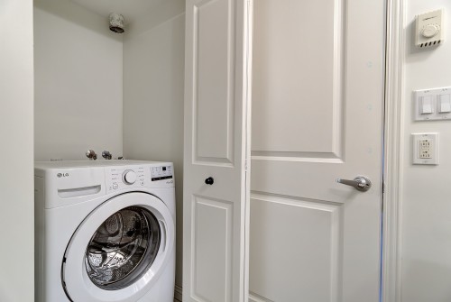 Laundry - 2009-650 Rue Jean-D'Estrées, Montréal (Ville-Marie), QC - Indoor Photo Showing Laundry Room