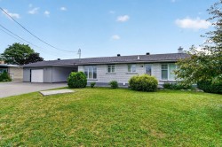 14 Rue Henri  Saint-Esprit, QC J0K 1L0