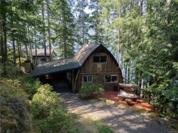 7 Baikie Dr  Campbell River, BC V9W 2C5