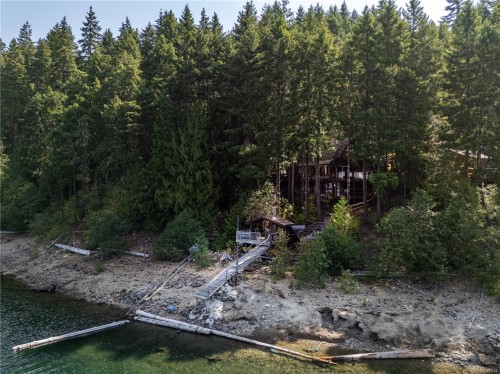 7 Baikie Dr, Campbell River, BC 